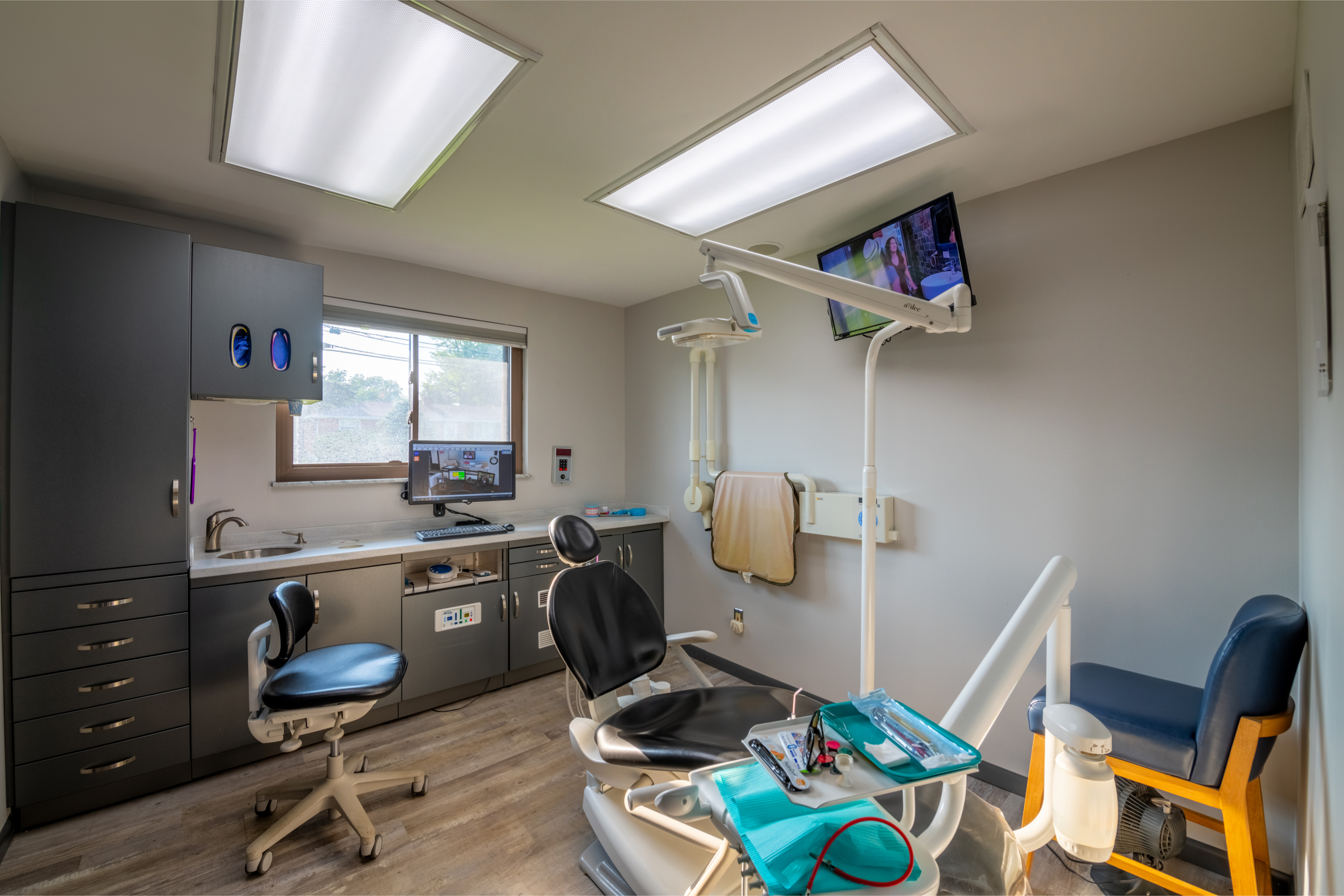 Elite Cosmetic & Family Dentistry office